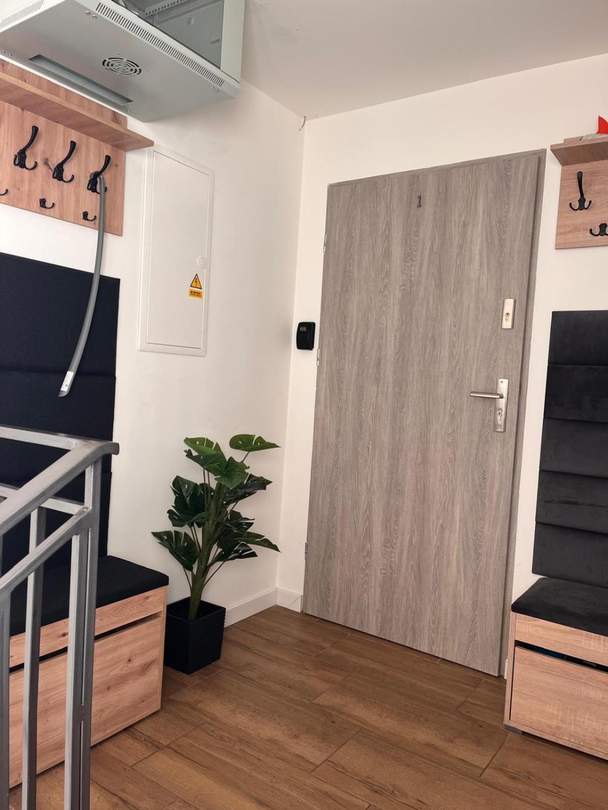 Dotin Dom Apartment Zagnansk Екстериор снимка